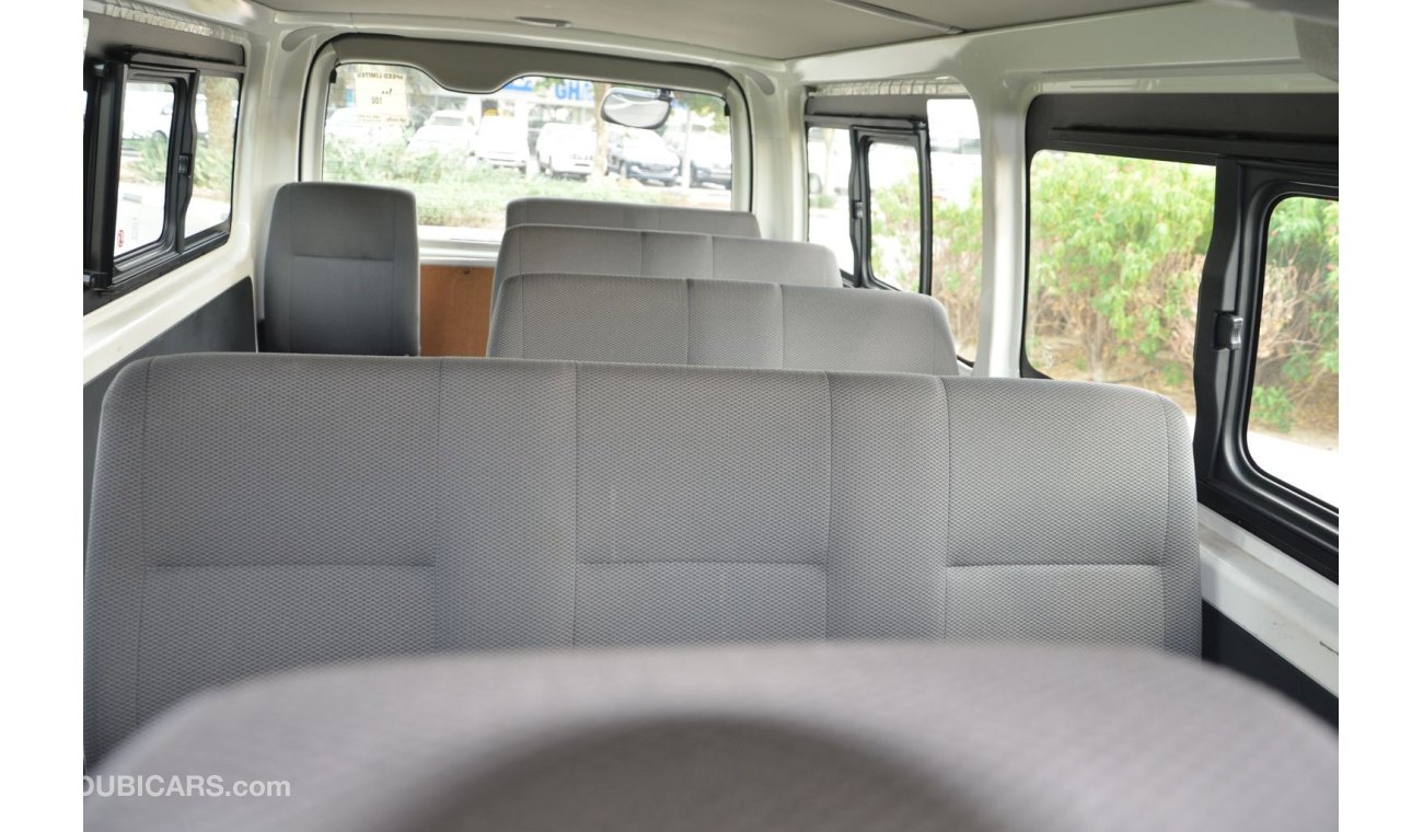 Toyota Hiace Toyota Hiace 2014 - GCC SPEC-Low mileage 50,000 kM Only - accident free