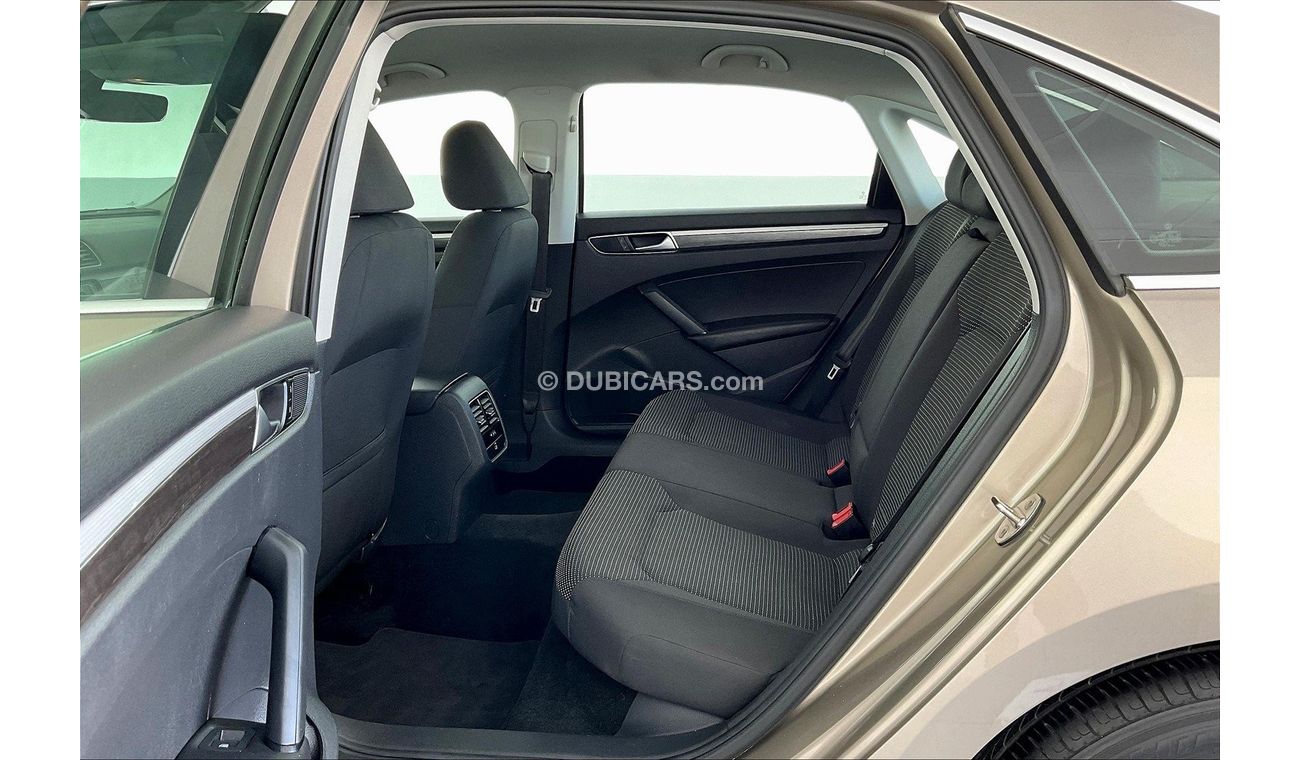 Volkswagen Passat SE