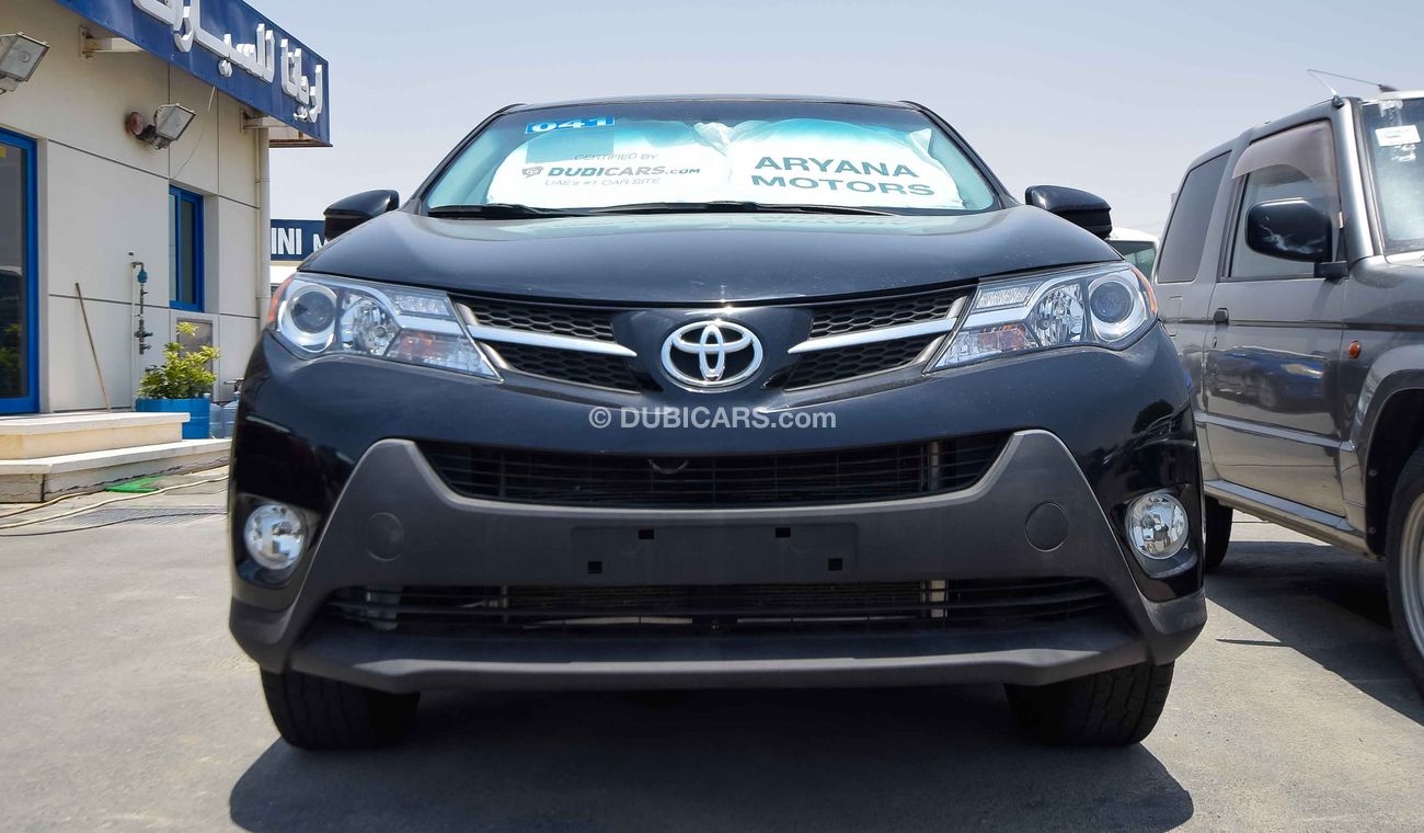 تويوتا راف ٤ LE AWD