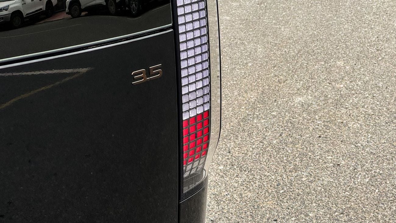 هيونداي ستاريا Premium 9 Seater 3.5L V6 GCC Brand New 2026