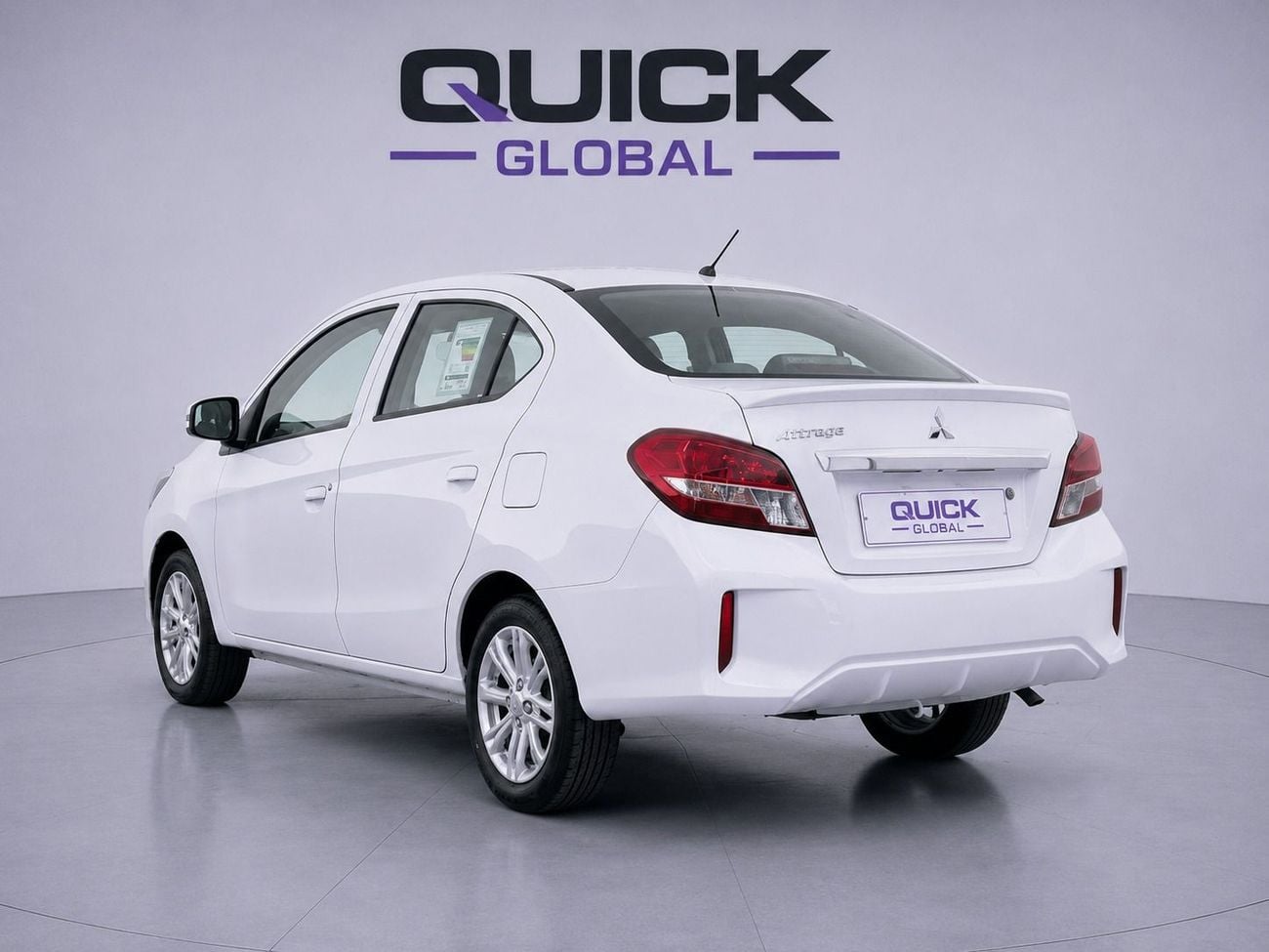 ميتسوبيشي اتراج GLX