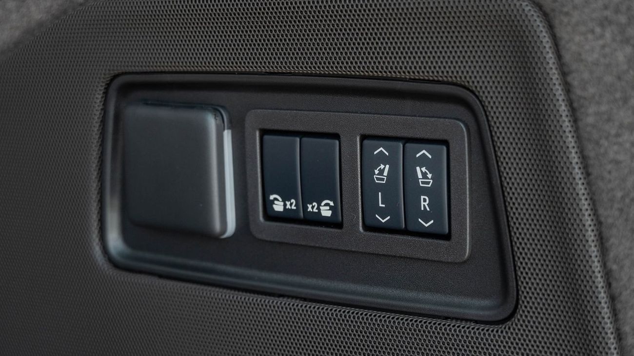 Cadillac Escalade 2025 Cadillac Escalade Premium Luxury 6.2L V8 AT Petrol