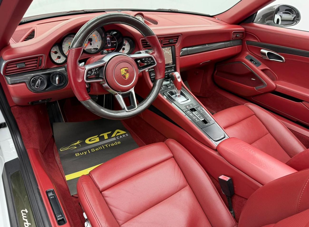 بورش 911 Turbo S 3.8L (530 HP) Convertible 2015 Porsche 911 Turbo S Cabriolet ,Service History ,Excellent Con