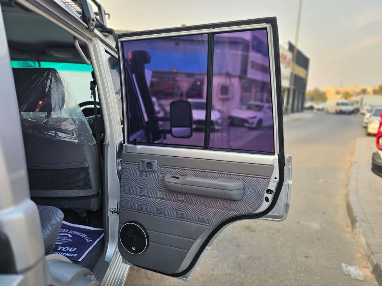 Toyota Land Cruiser Toyota landcruise pickup 2015 Model 4.5L Diesel engine Colour sliver Transmission Manual Interior bl