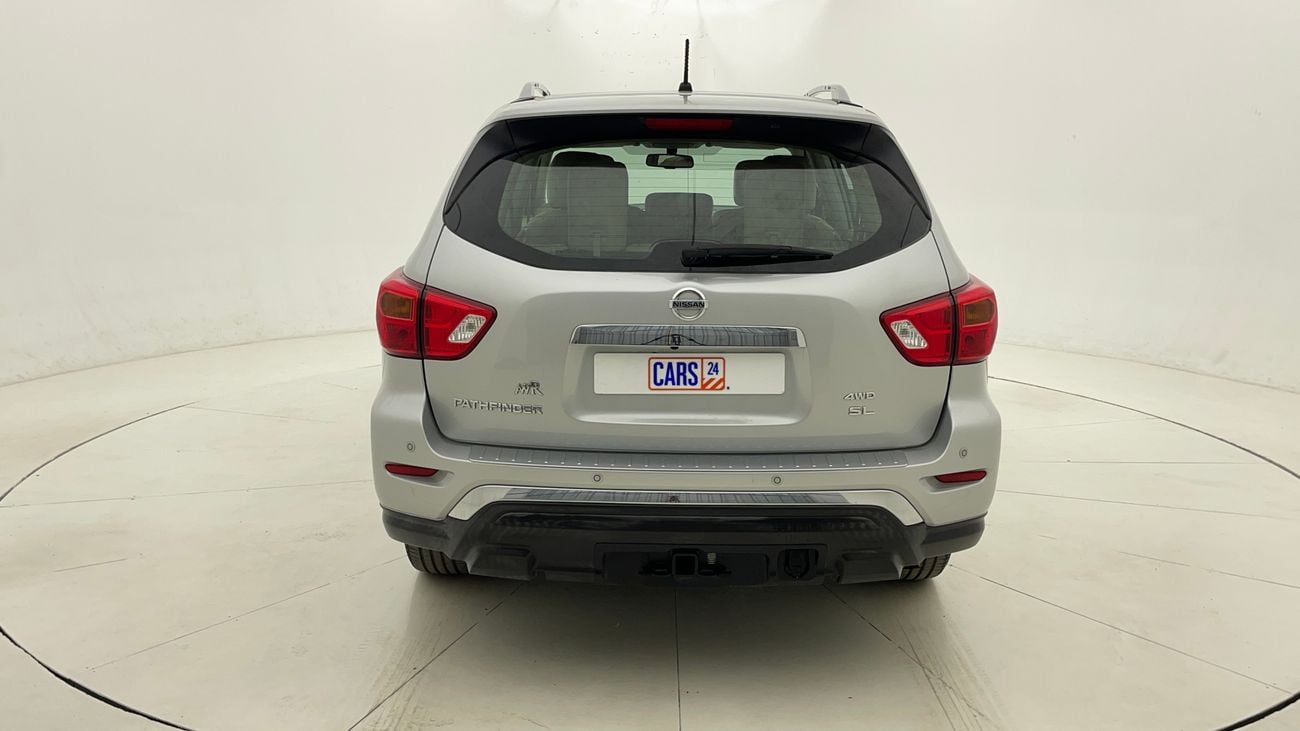 نيسان باثفايندر SL 3.5 | بدون دفعة مقدمة | اختبار القيادة في المنزل