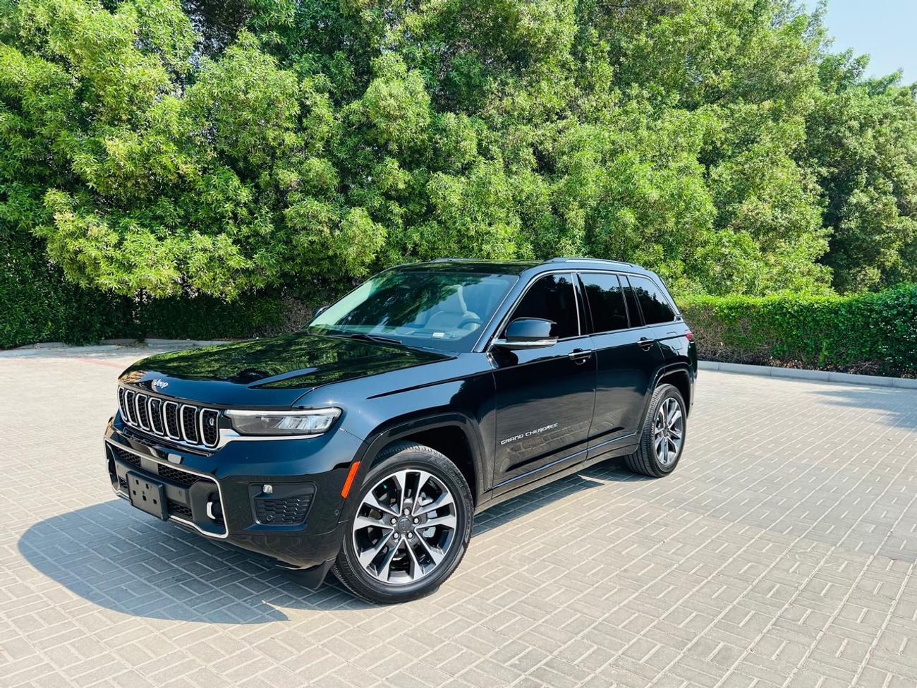 جيب جراند شيروكي Overland 3.6L