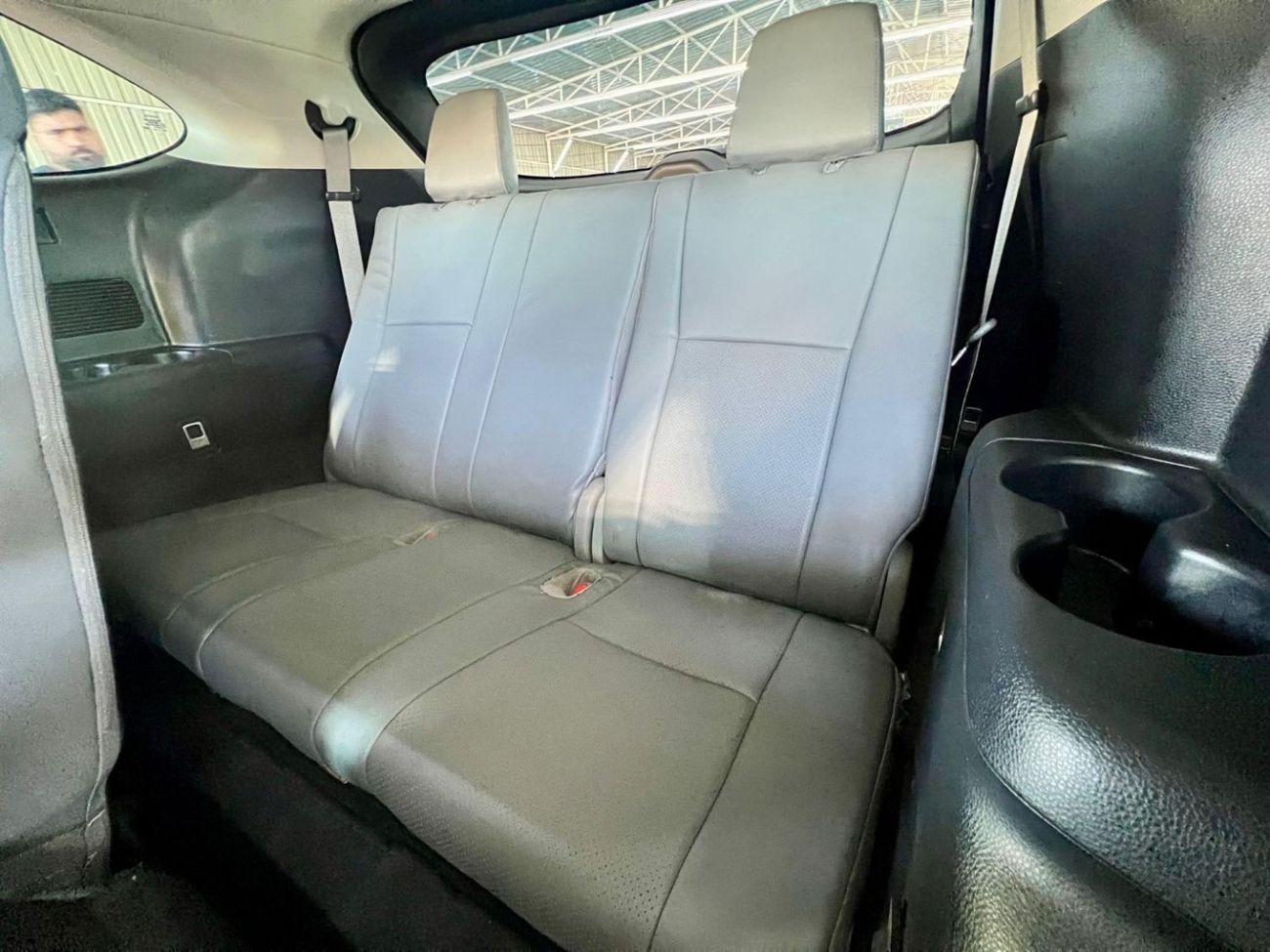 Toyota Highlander Hybrid  warranty one year bank financie available