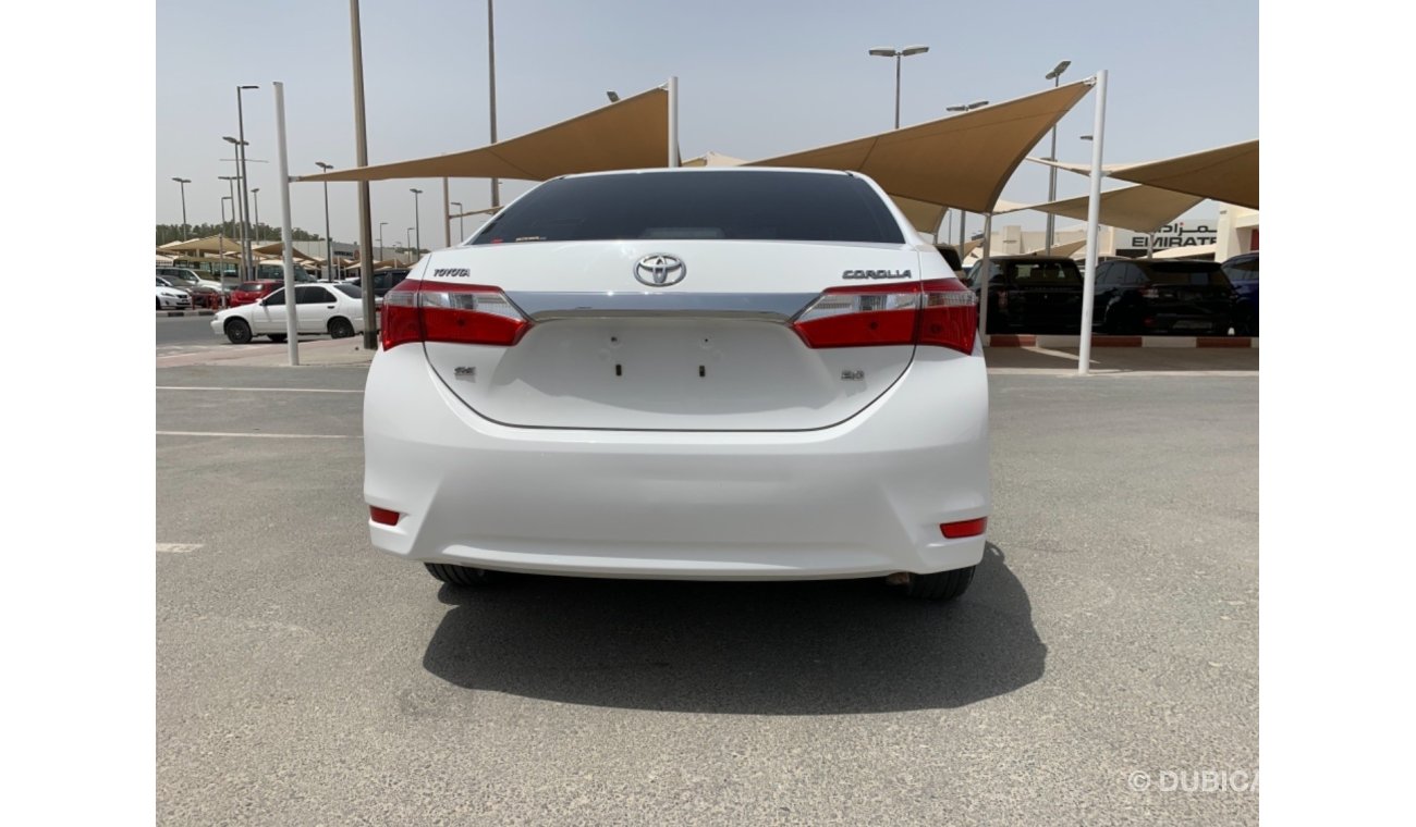 Toyota Corolla Toyota Corolla  model 2015 Gcc very celen car price 30,000 km