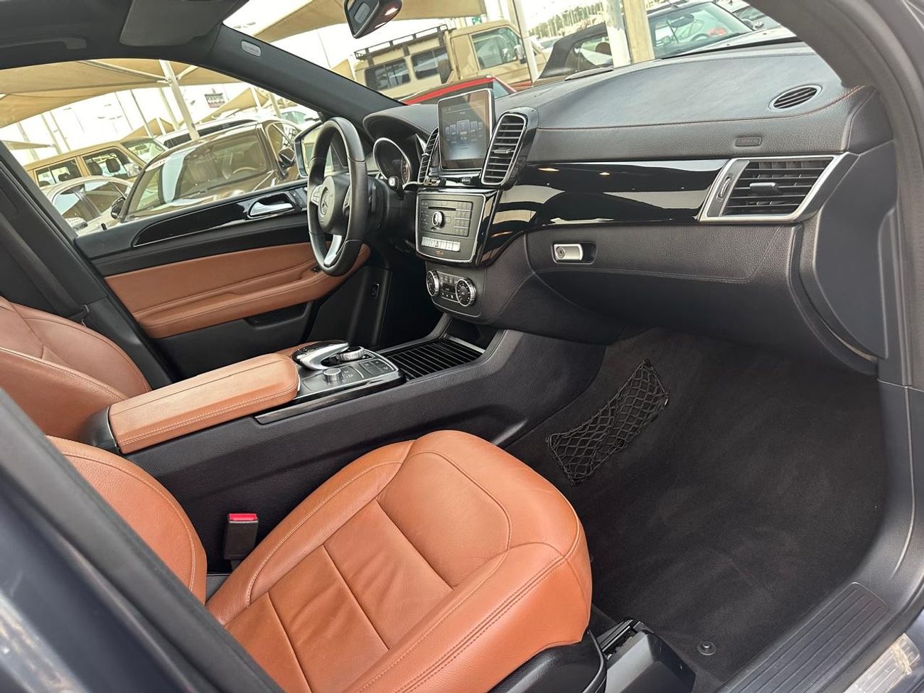 مرسيدس بنز GLE 400 AMG Mercedes GLE 400_GCC_2016_Excellent Condition _Full option