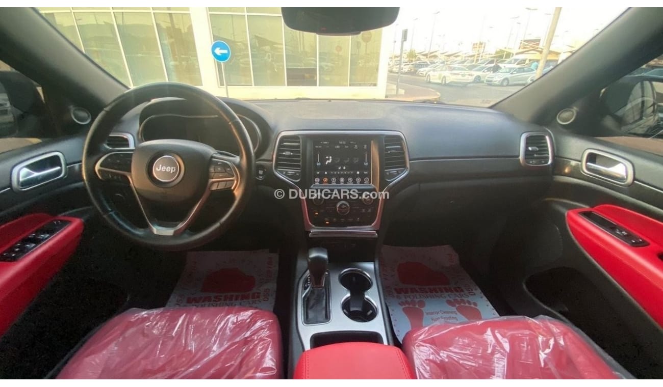 Jeep Grand Cherokee Laredo