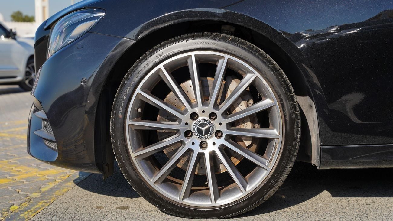 مرسيدس بنز E300 AMG