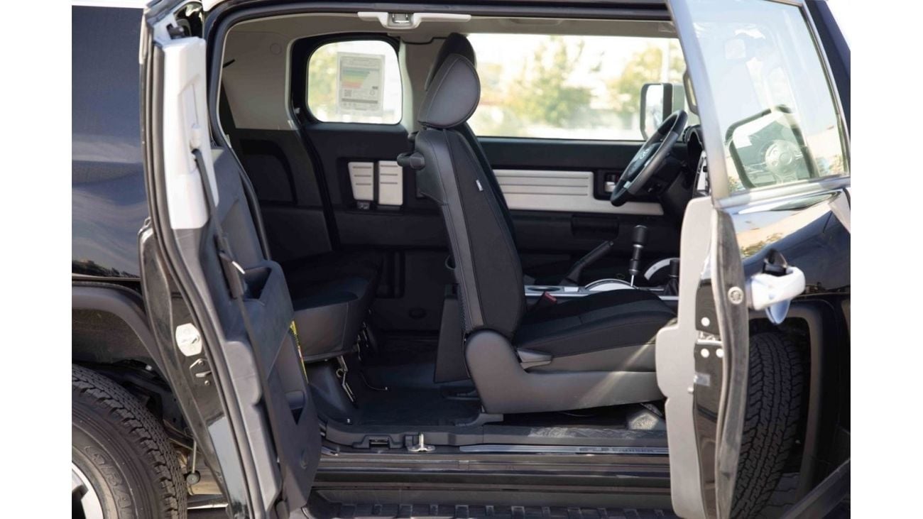 تويوتا إف جي كروزر تويوتا اف جي كروزر 4.0 جي بي ال 2023 - اسود ابيض من داخل اسود | تصدير فقط