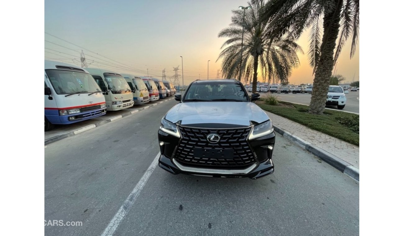 Lexus LX570 S-Black Edition