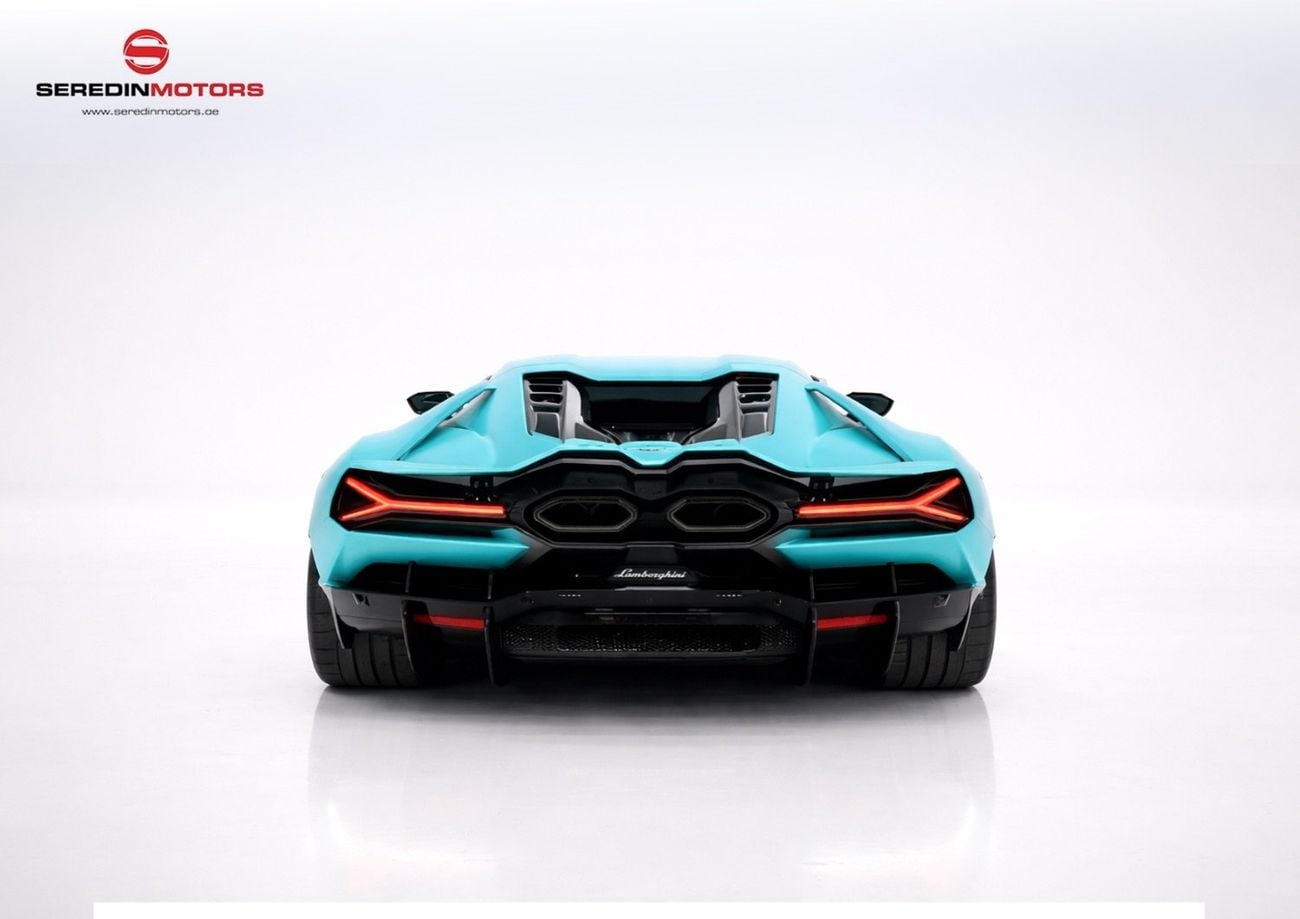 Lamborghini Revuelto