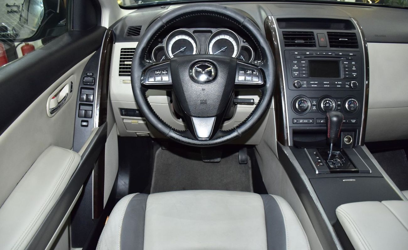 Mazda CX9 EXCELLENT DEAL for our Mazda CX-9 ( 2010 Model ) in Grey Color GCC Specs