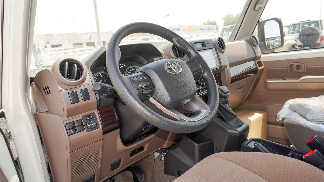 Toyota Land Cruiser 70 LX 2.8L Diesel A/T