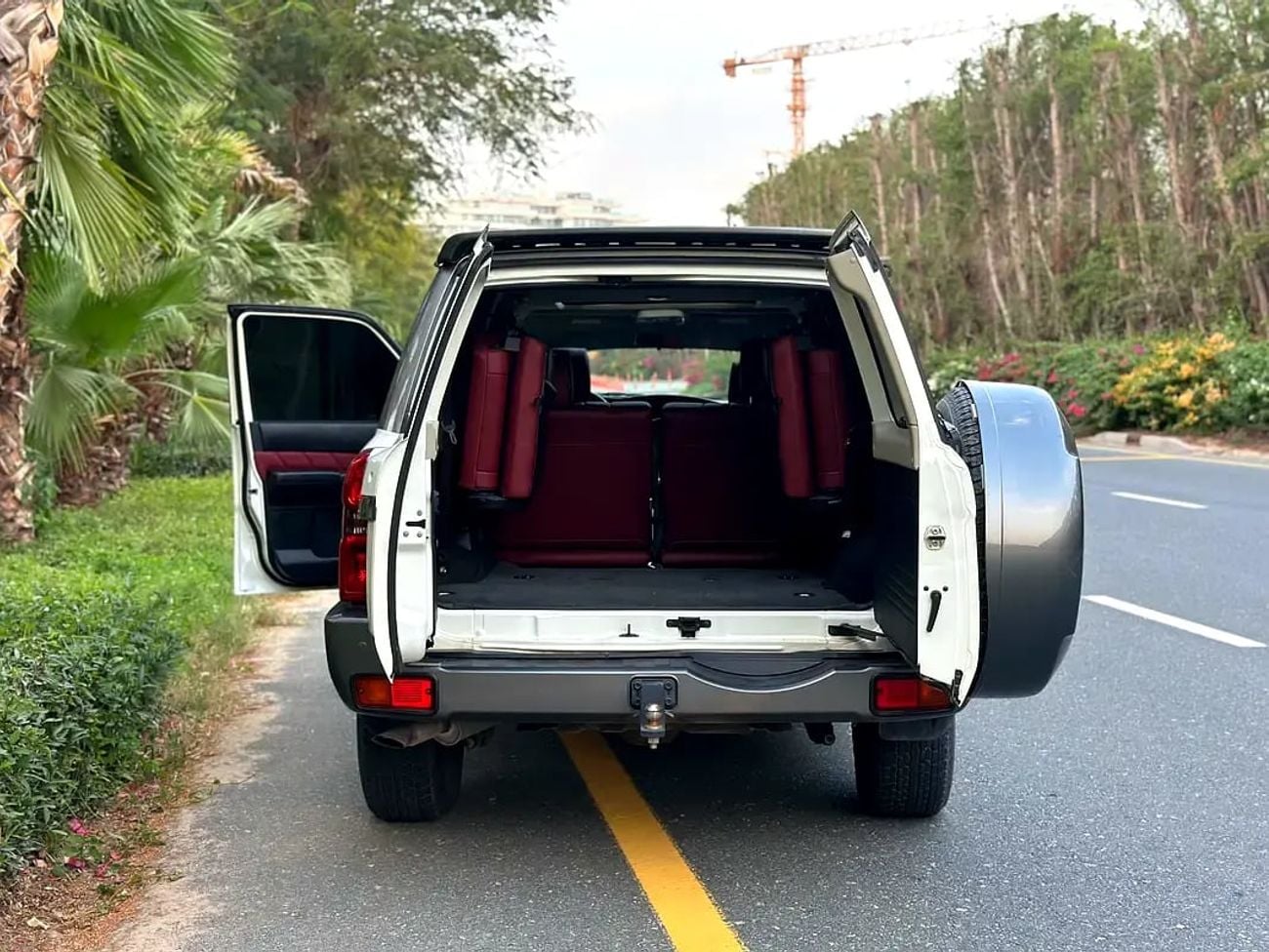 Nissan Patrol SUPER SAFARI - GCC Specs - Brand