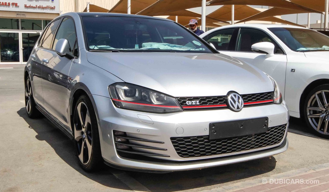 Volkswagen Golf GTI