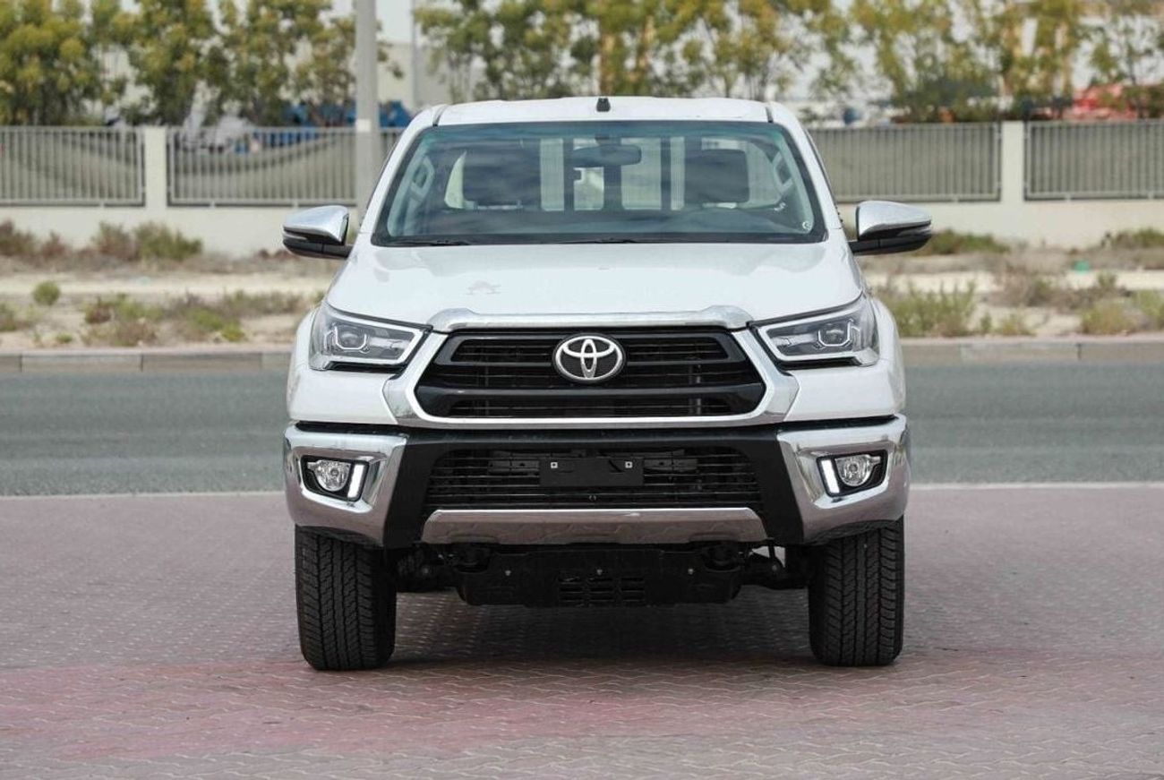 تويوتا هيلوكس 2025 TOYOTA HILUX HI 2.7 - PLATINUM WHITE PEARL inside MAROON | Export Only