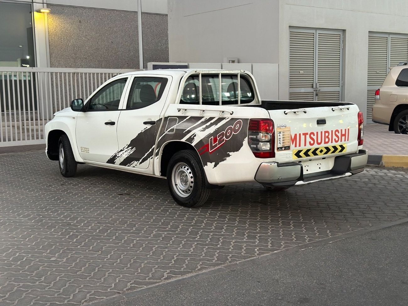 Mitsubishi L200 GL 2.5L Double Cab Utility RWD