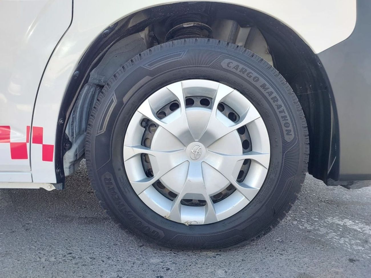 Toyota Hiace TOYOTA HIACE VAN AMBULANCE RHD 2019 MODEL 2.8 L DIESEL AUTOMATIC(PM03504)