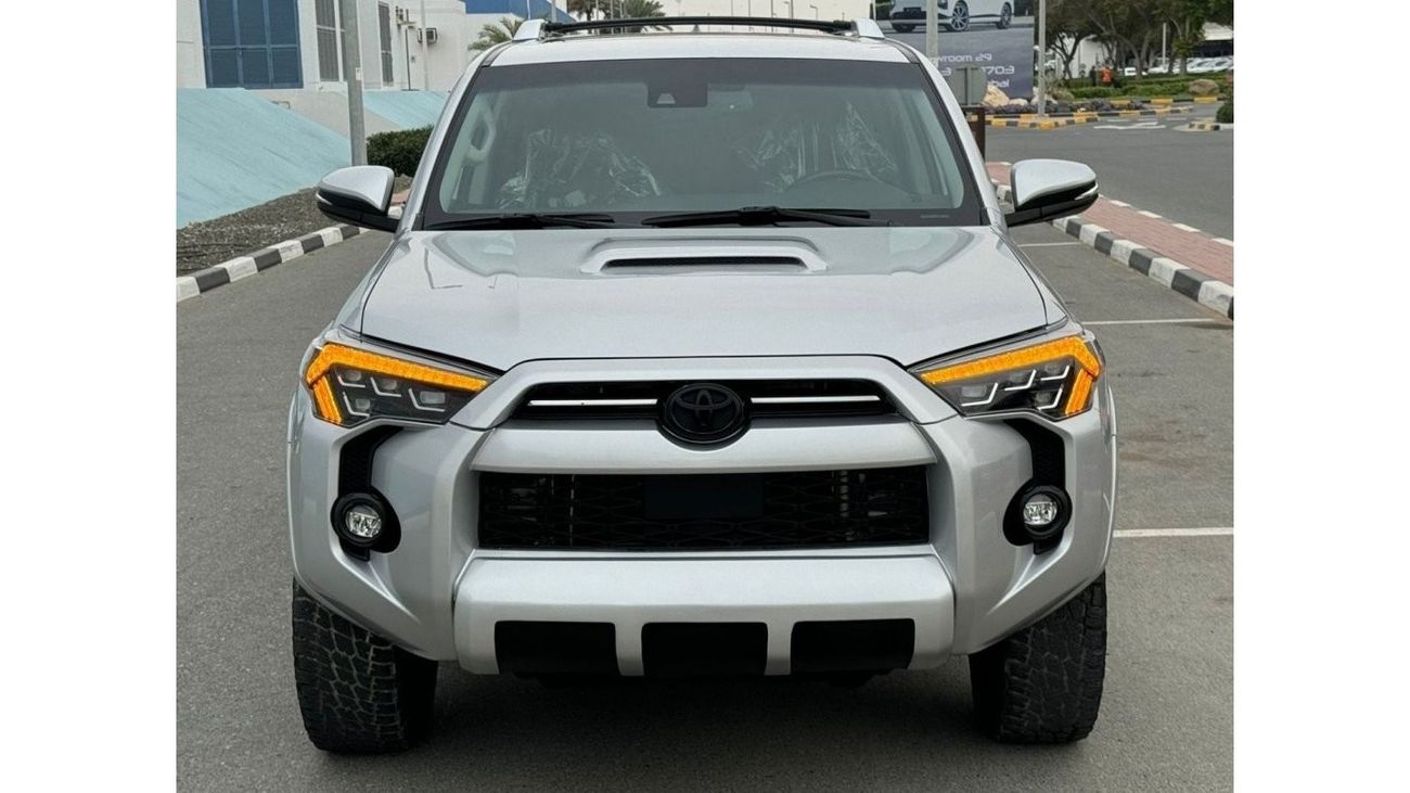 تويوتا Runner4 2021 SR5 HELLCAT KIT 7 SEATS FULL OPTION UAE PASS