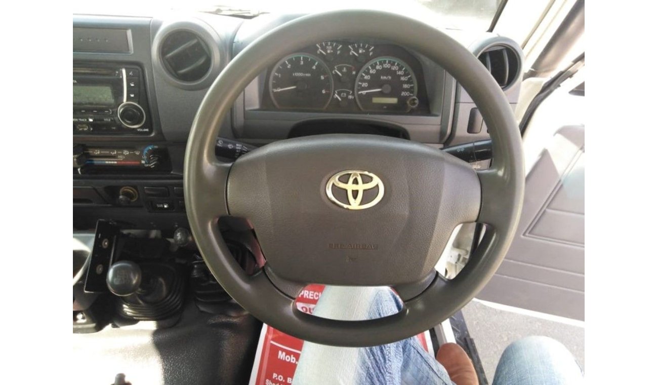 Toyota Land Cruiser Pick Up Land Cruiser Pickup RIGHT HAND DRIVE (Stock no PM65)