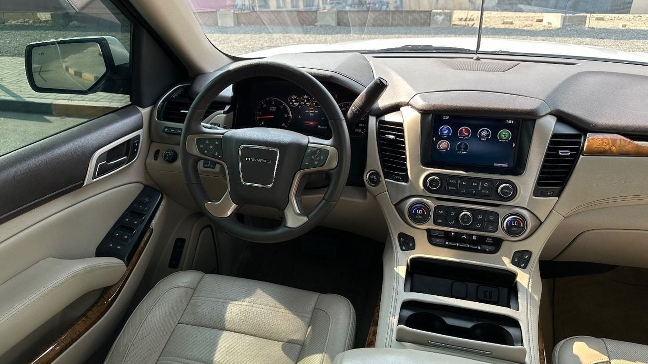 جي أم سي يوكون DENALI PWR STEPS Denali 6.2L (8 Seater)