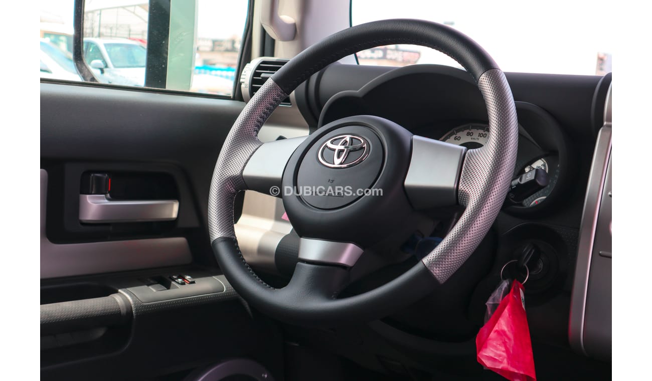 Toyota FJ Cruiser TOYOTA FJ CRUISER GXR V6 4.0L, GCC, 2023(FOR EXPORT)