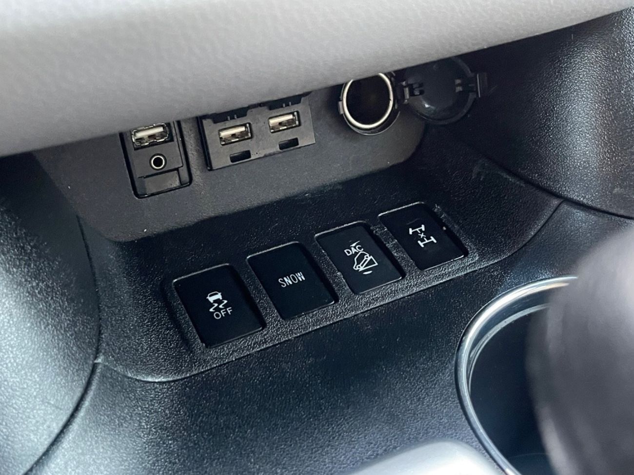 Toyota Highlander 2019 TOYOTA HIGHLANDER LE 4x4 IMPORTED FROM USA