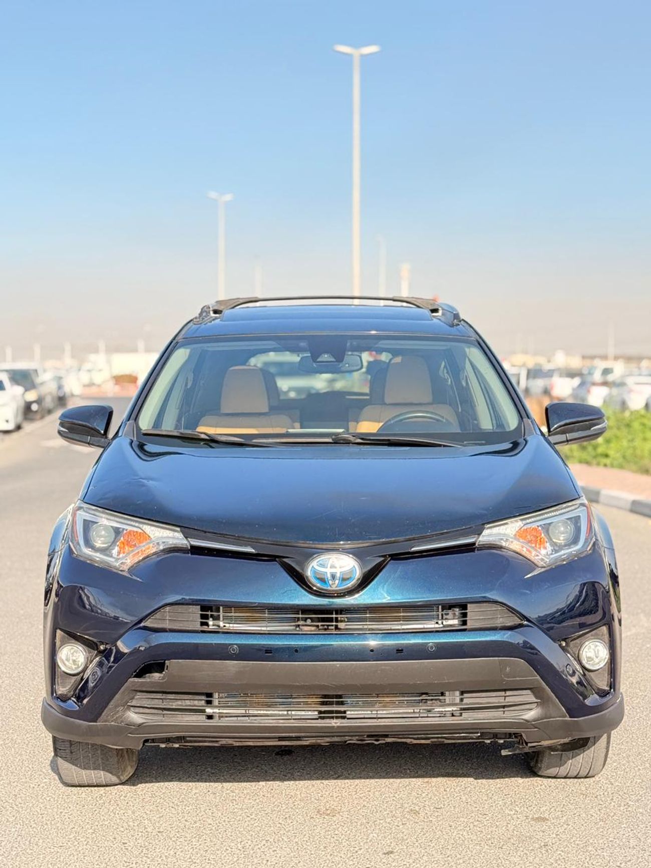 تويوتا راف ٤ XLE 2.5L