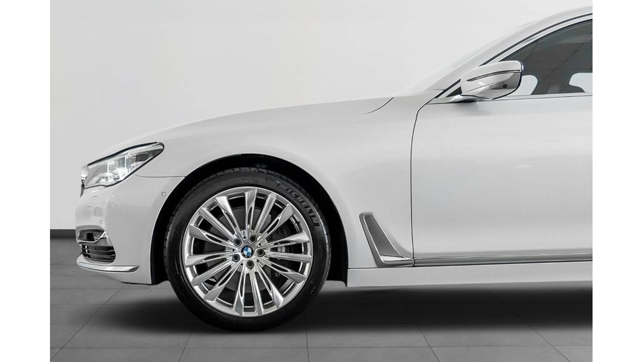 BMW 750Li Luxury