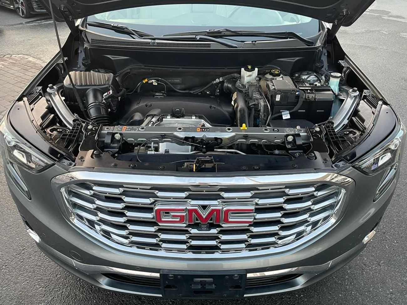 GMC Terrain SLE James Teran_Gcc_2019_Excellent_Condition _Full option