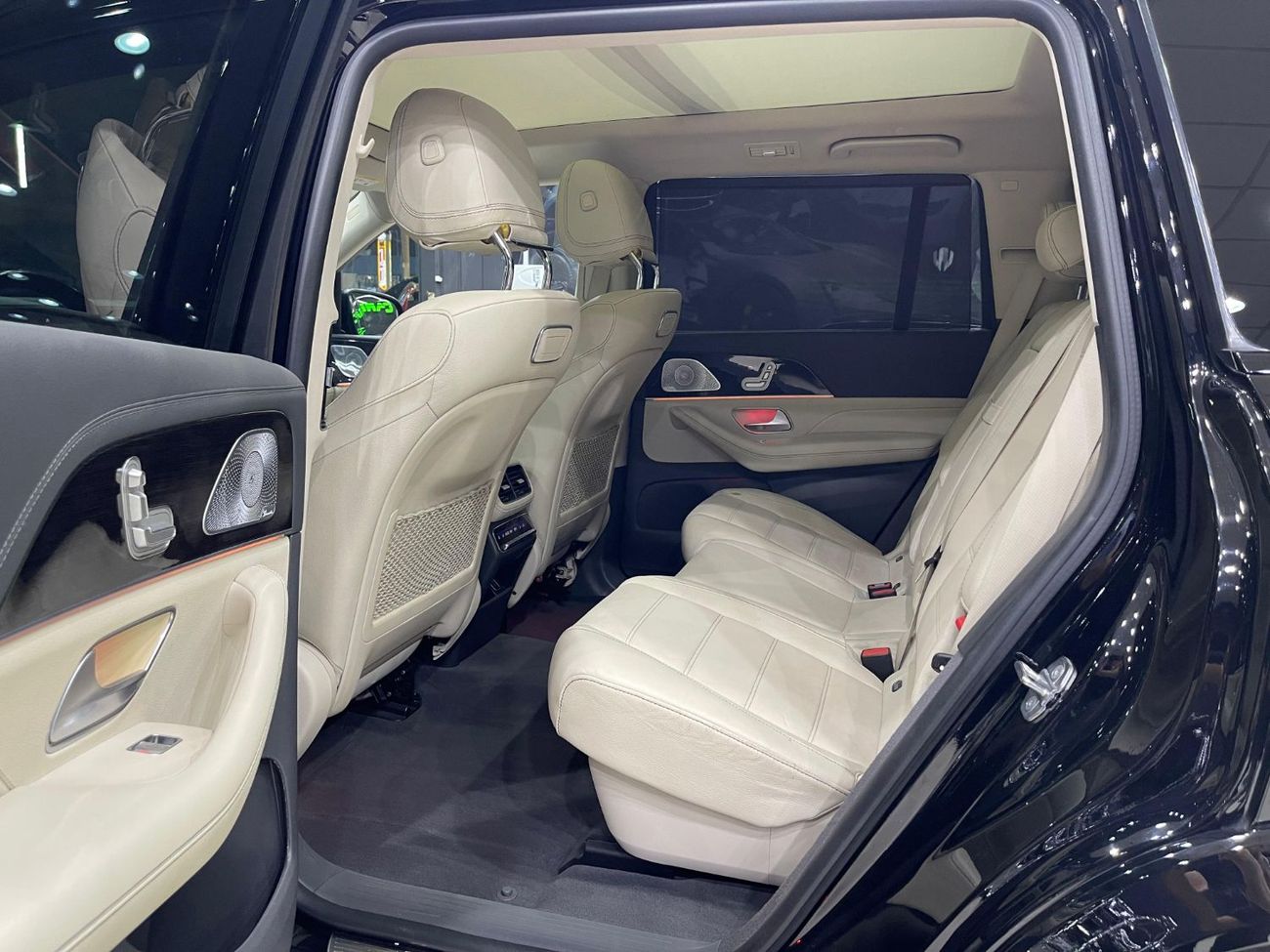 Mercedes-Benz GLS 450 Premium 3.0L (389 HP)