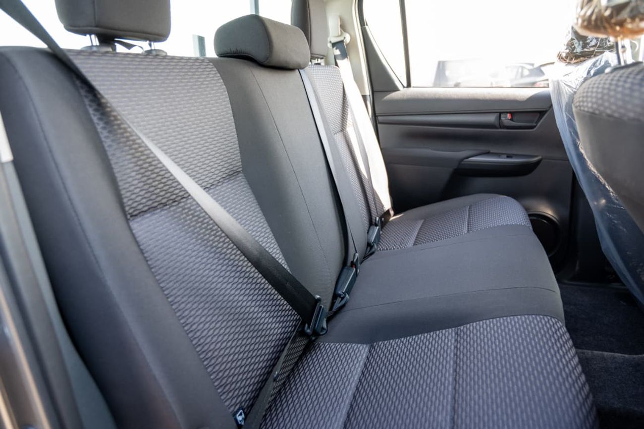 تويوتا هيلوكس 2.7L Medium Grade | Double Cabin | 4x4 | Automatic | Petrol