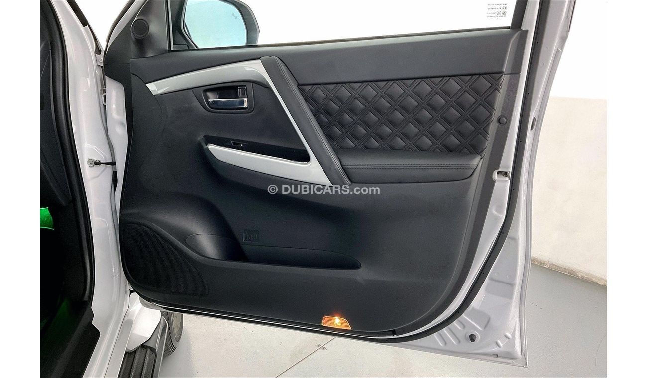 Mitsubishi Montero Signature