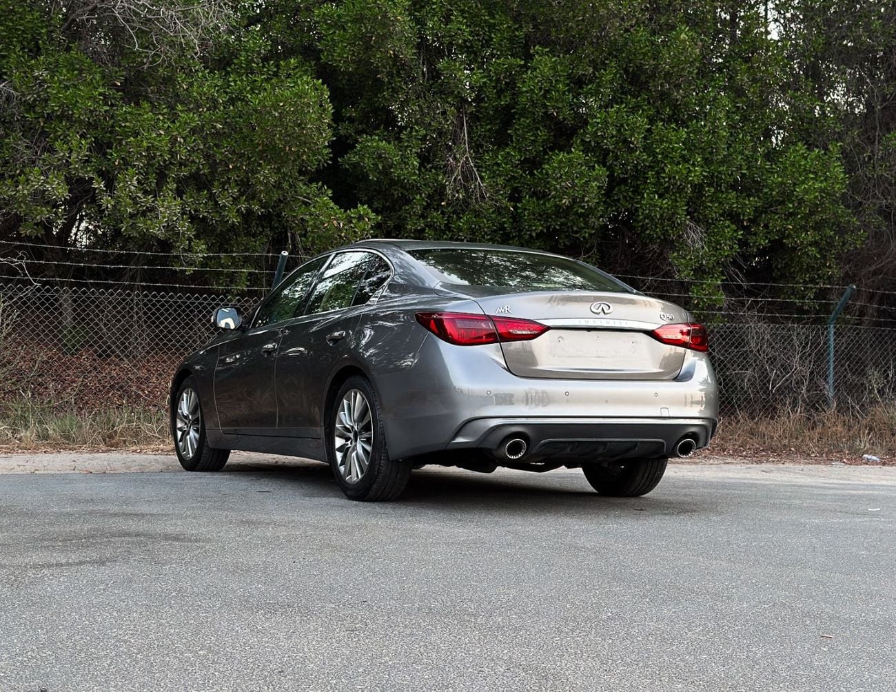 Infiniti Q50 LUXE