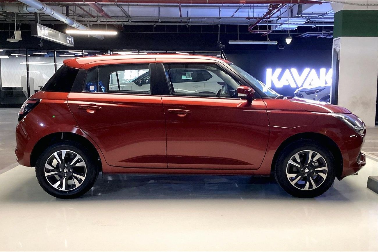 سوزوكي سويفت GLX | National Day Celebration | شامل الضمان | 0 ﺪﻔﻋﺓ ﺃﻮﻟﻯ