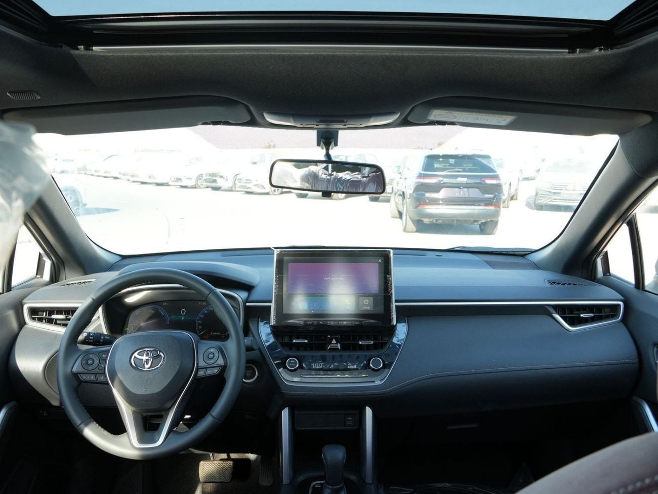 Toyota Corolla Cross LTD HEV 2025 TOYOTA COROLLA CROSS 1.8L HYBRID PET A/T SUNROOF FULL GCC BRAND NEW 0KM