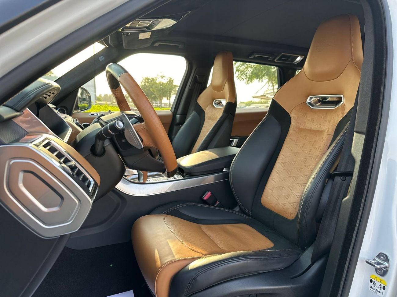 Land Rover Range Rover Sport RANGE ROVER SVR MODEL 2018 KILOMETERS 78000 GCC Counter service at Al Tayer Agency until 2028