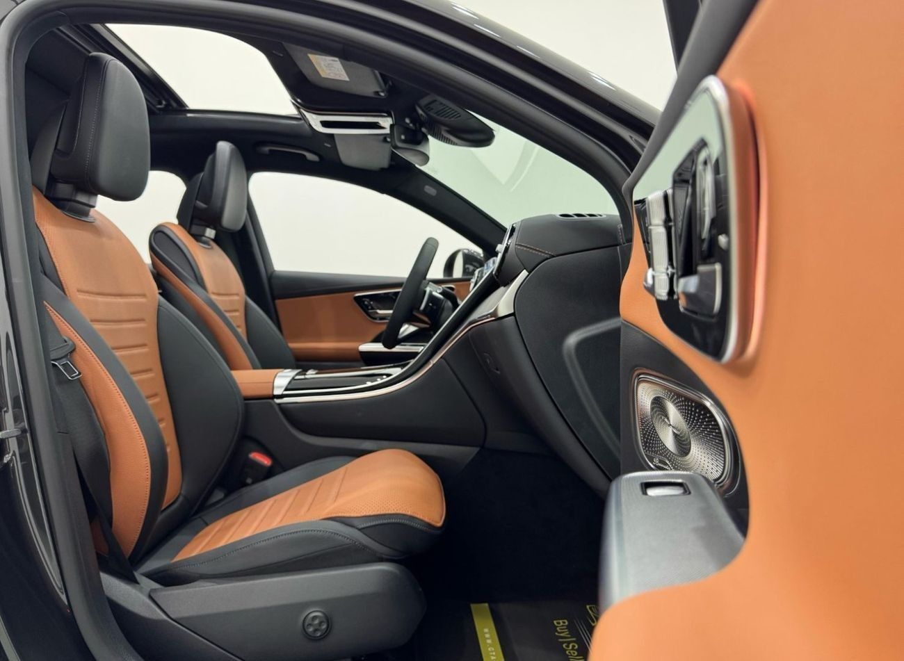 Mercedes-Benz GLC 200 4Matic *Brand New* 2025 Mercedes Benz GLC200 AMG 4MATIC Coupe, 2029 Mercedes Warranty, Delivery Kms,