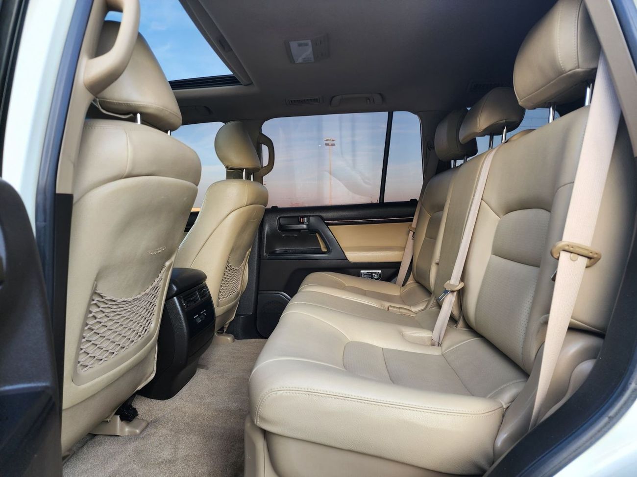 تويوتا لاند كروزر GX.R V8 full options