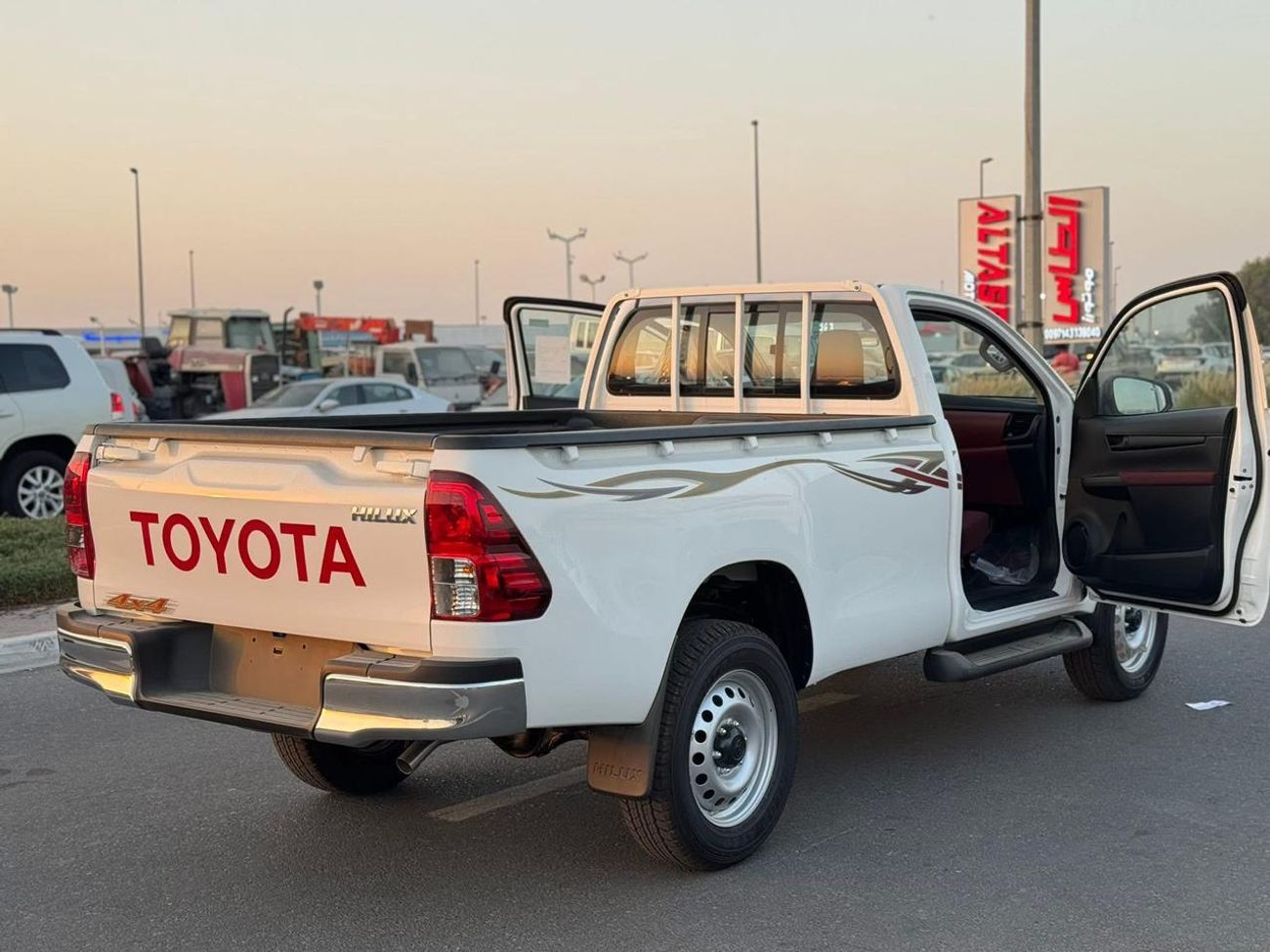 تويوتا هيلوكس GL 2.7L Single Cab Utility