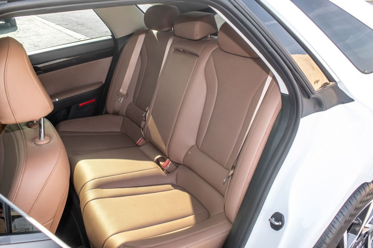 Hyundai Azera Smartstream G1.6T HEV