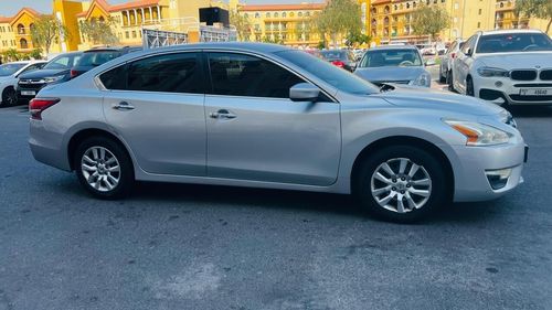 نيسان ألتيما