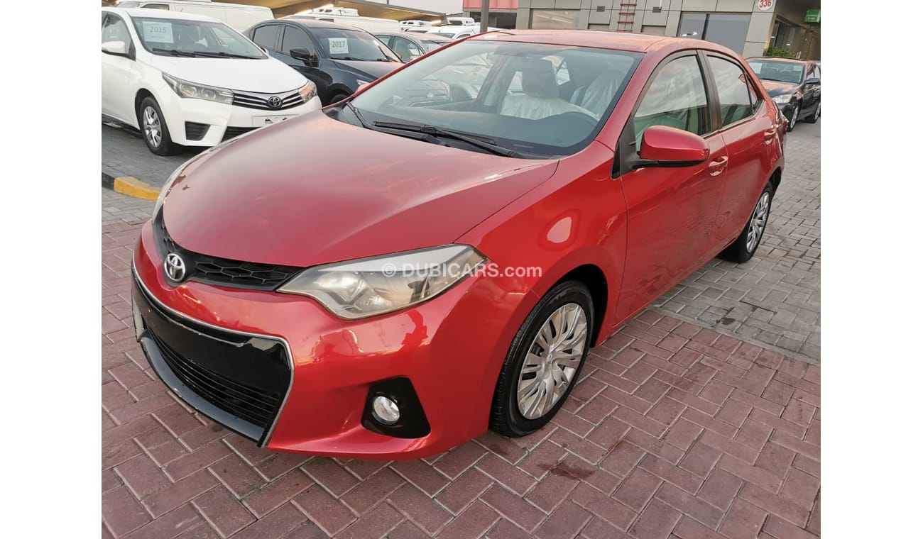 تويوتا كورولا SE تويوتا كورولا موديل 2015 وارد أمريكي بحاله ممتازة