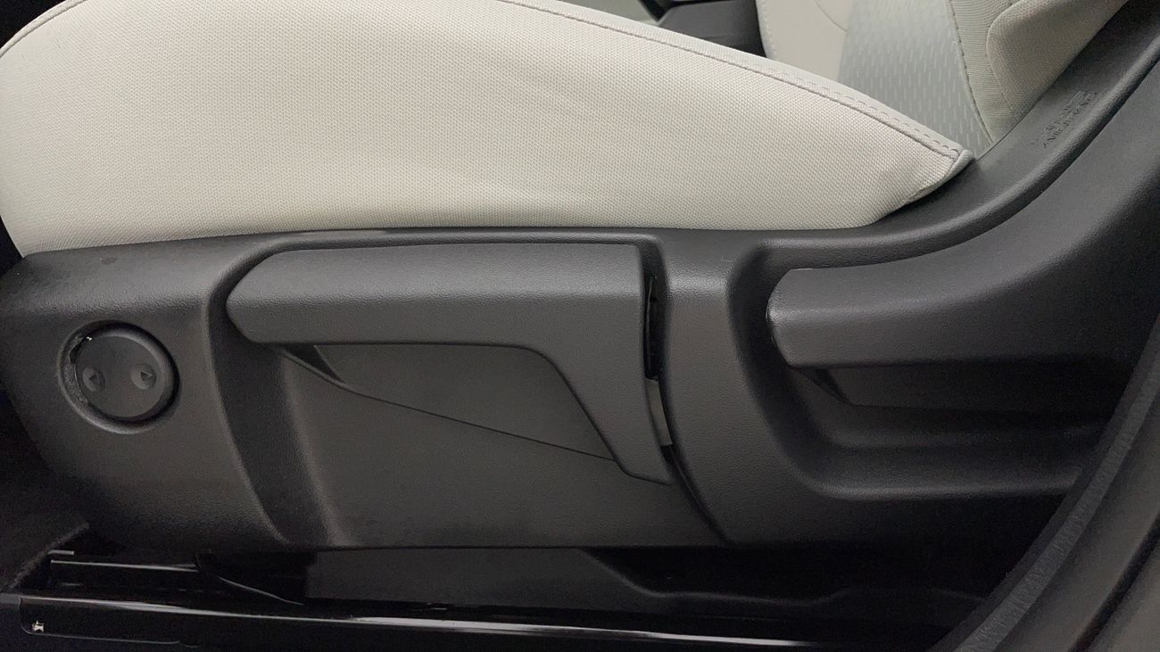 Mitsubishi Outlander MIDLINE 2.5 | Zero Down Payment | Home Test Drive