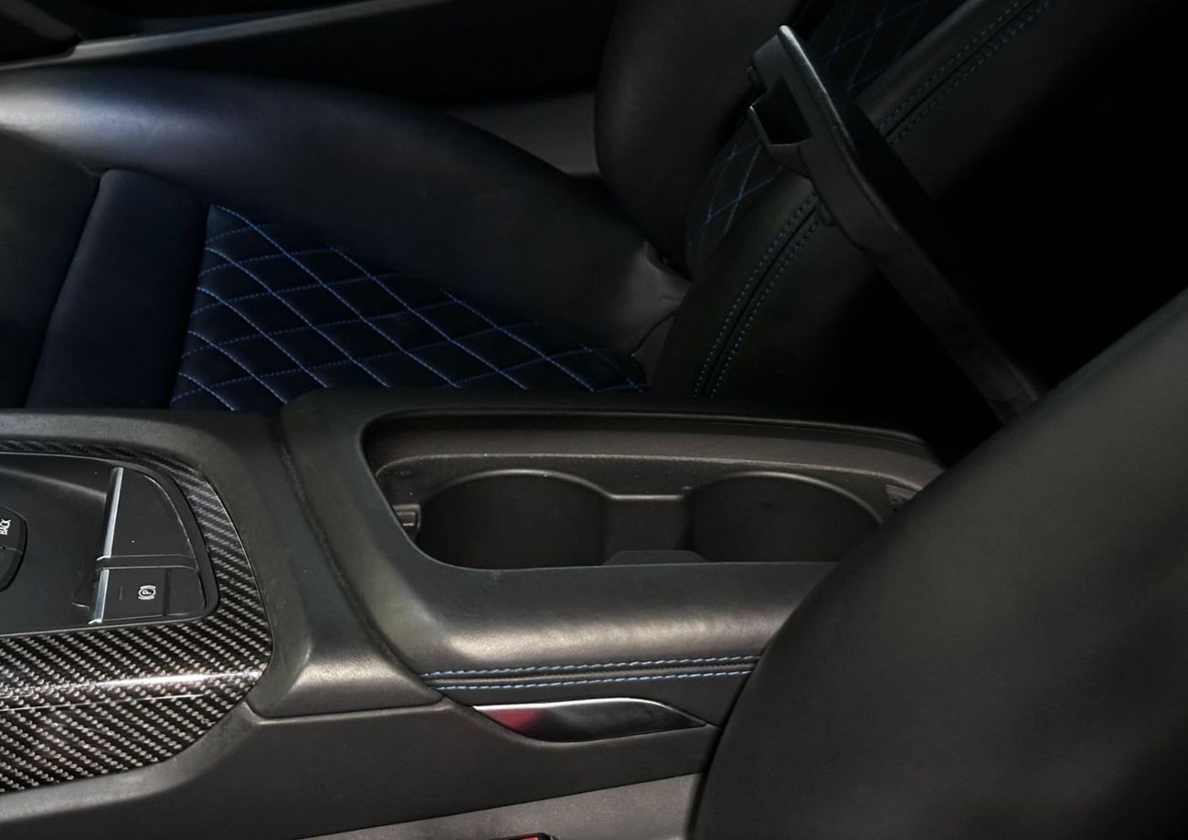 أودي R8 V10 Plus Performance parts 5.2L