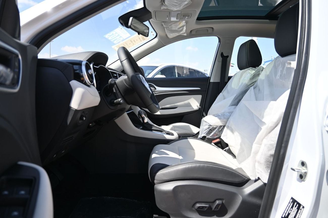 MG ZS MG ZS Luxury 1.5L Petrol Model 2025, Color White