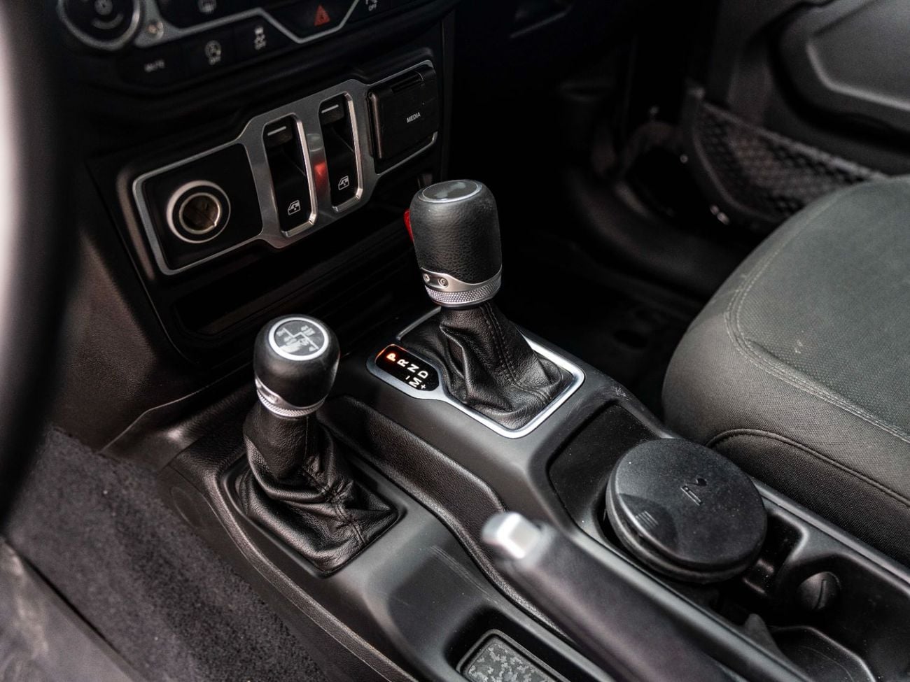 Jeep Wrangler Sport 3.6L A/T (4 Seater)